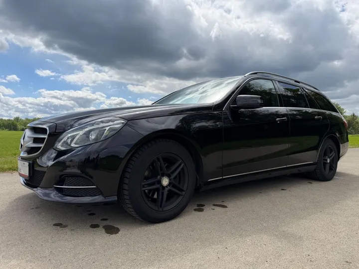 Mercedes-Benz E 220