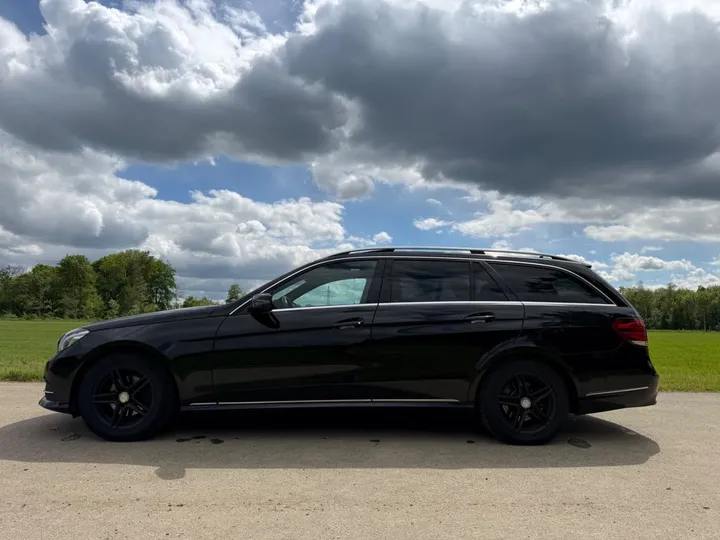 Mercedes-Benz E 220