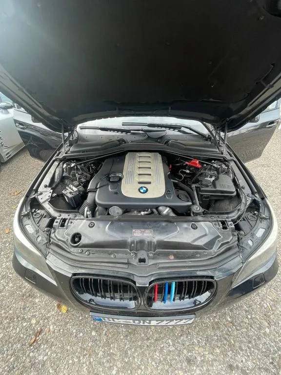 BMW 525