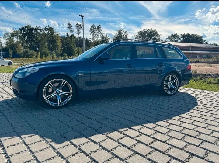 BMW 525