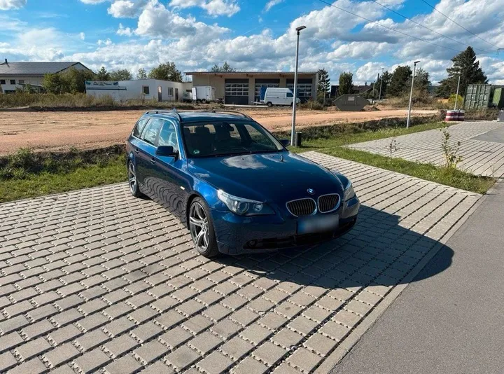 BMW 525
