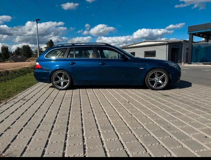 BMW 525