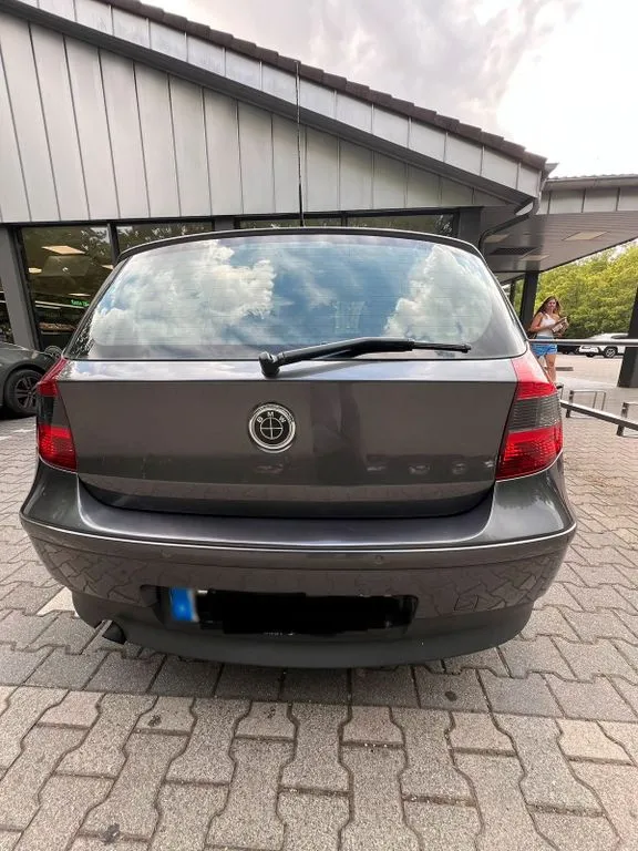 BMW 118