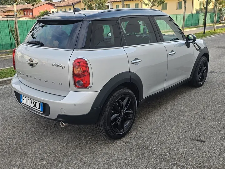 MINI Countryman D (Cooper)