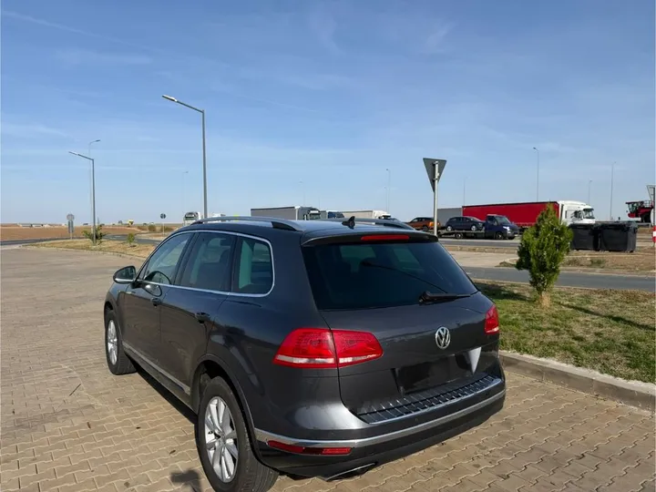 Volkswagen Touareg