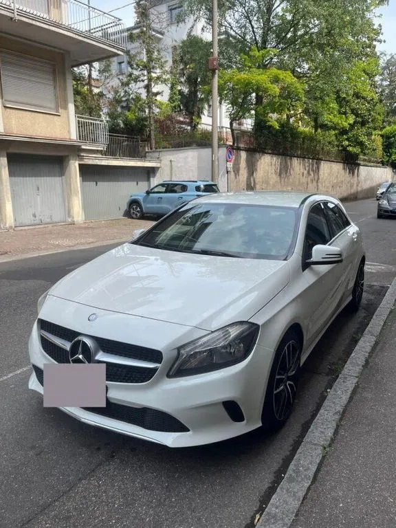 Mercedes-Benz A 180