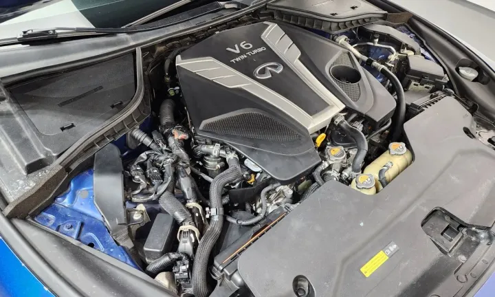 Infiniti Q60