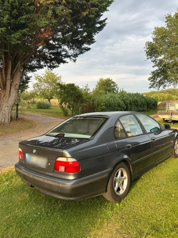 BMW 530
