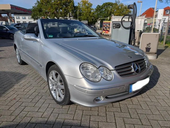 Mercedes-Benz CLK 320