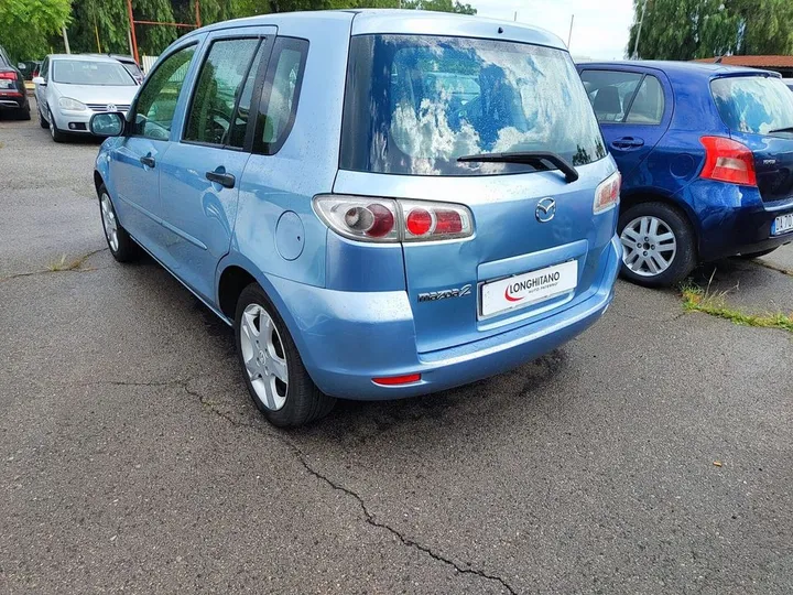 Mazda 121