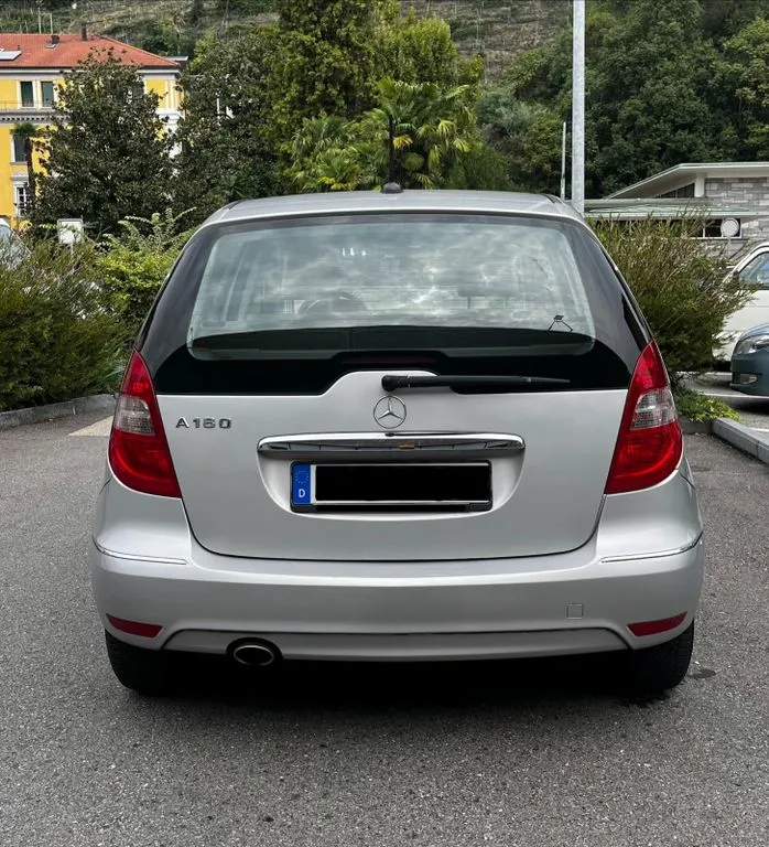 Mercedes-Benz A 180