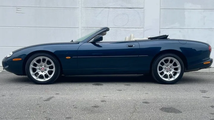 Jaguar XKR