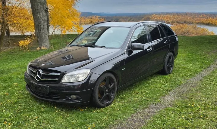 Mercedes-Benz C 220