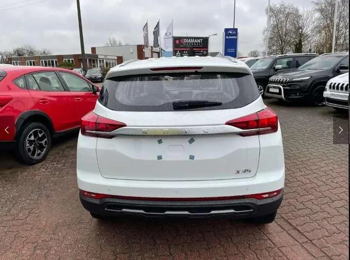 BAIC Senova X35
