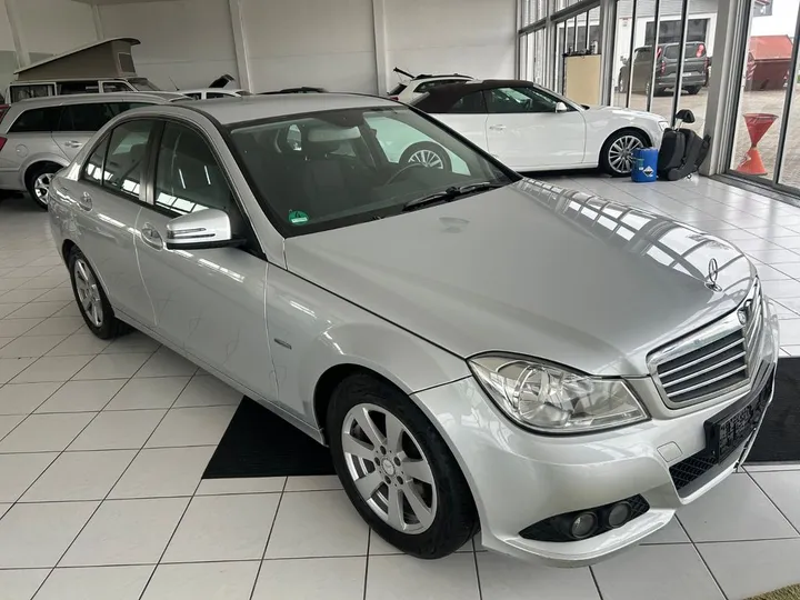 Mercedes-Benz C 180