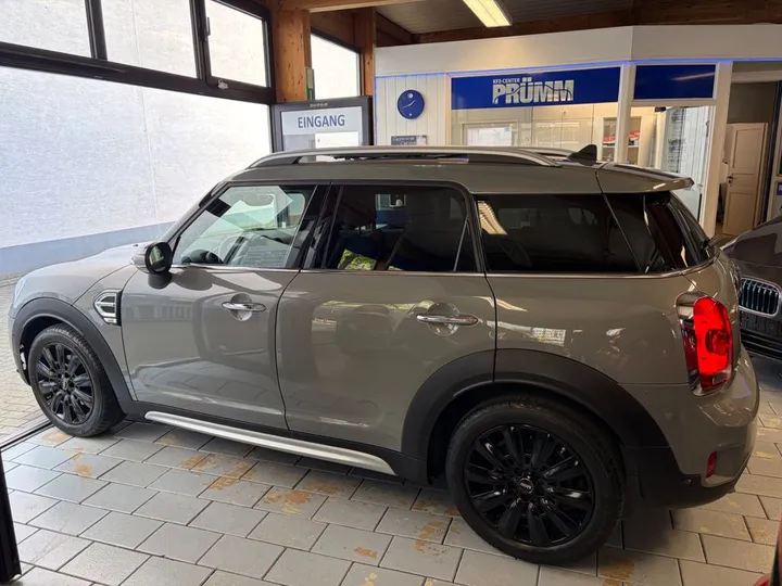 MINI Countryman C (Cooper)