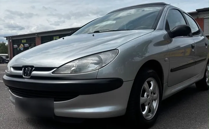 Peugeot 206