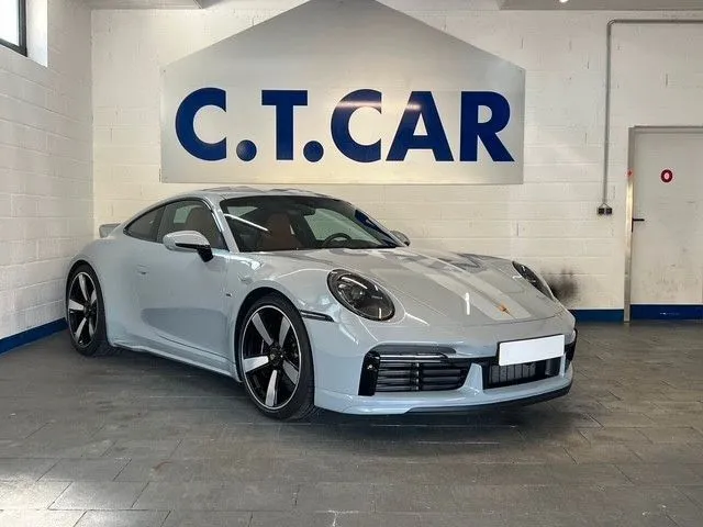 Porsche 992