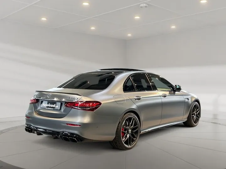 Mercedes-Benz E 63 AMG