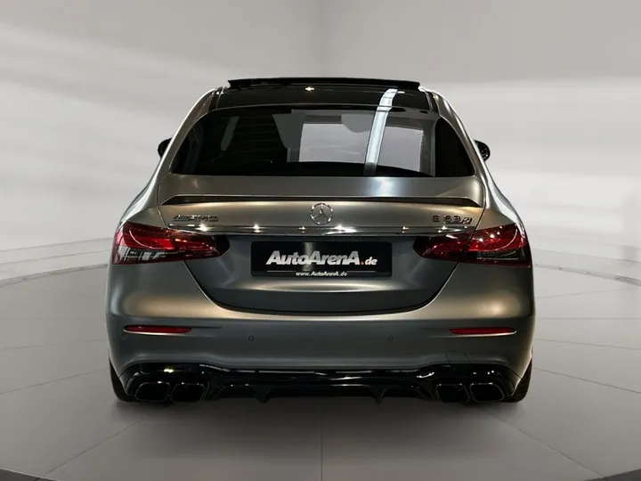 Mercedes-Benz E 63 AMG