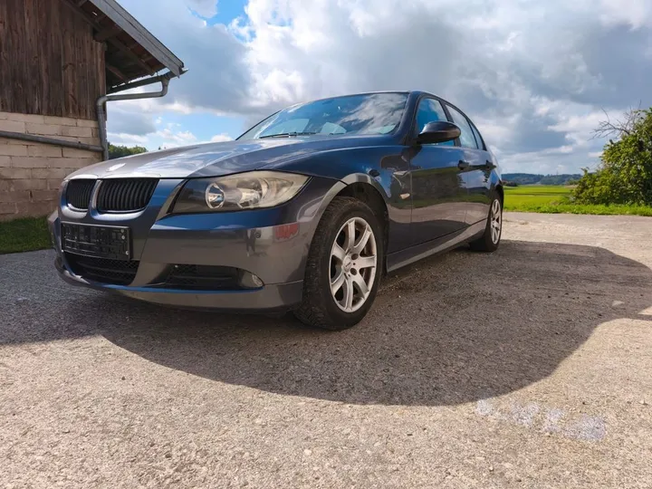 BMW 320