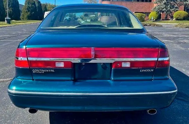 Lincoln Continental