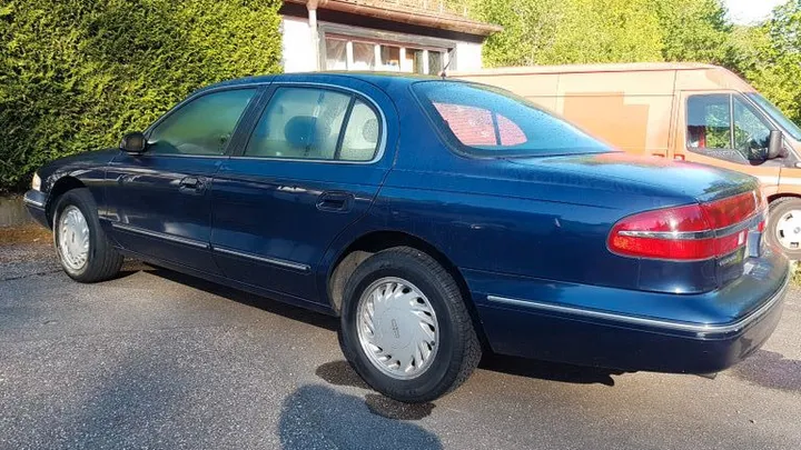 Lincoln Continental