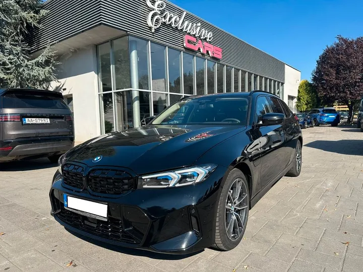 BMW 330