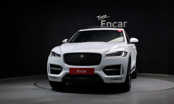 Jaguar F-PACE