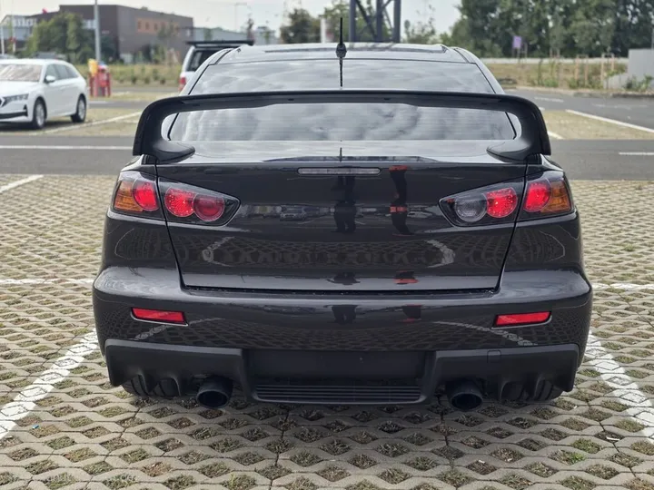 Mitsubishi Lancer