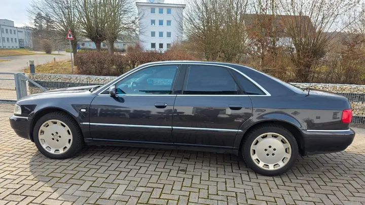 Audi A8