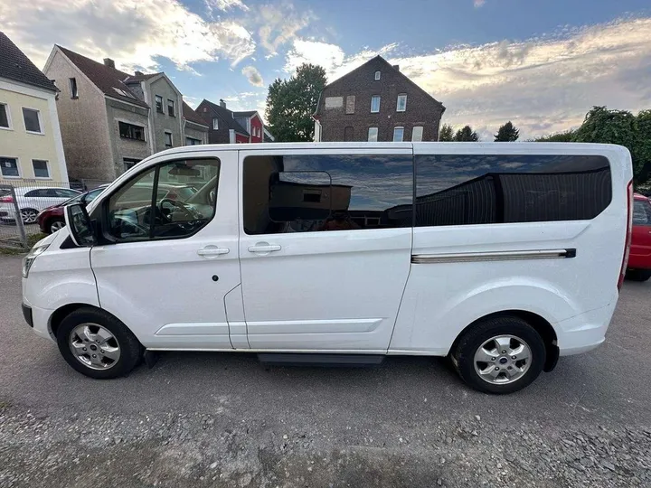 Ford Tourneo Custom