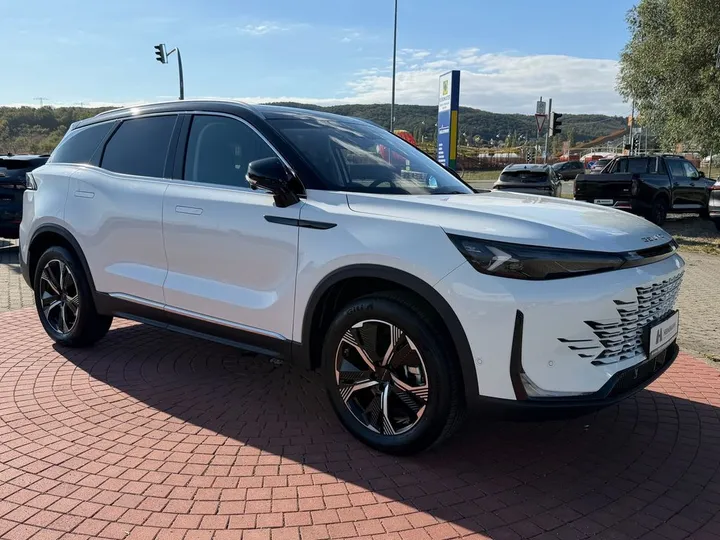 BAIC Beijing X75