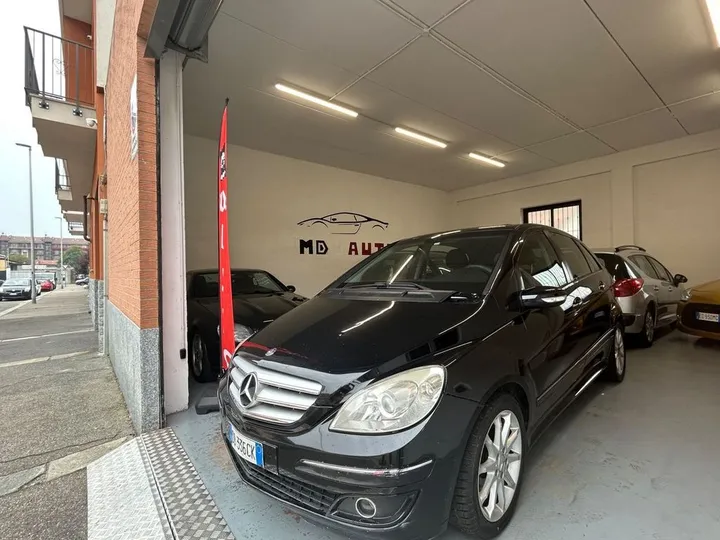 Mercedes-Benz A 200