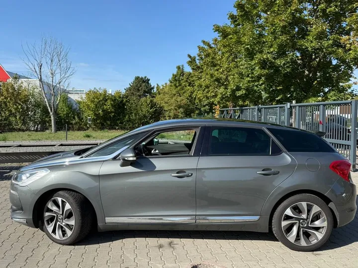 Citroën DS5