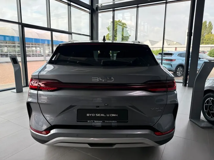 BYD SEAL U