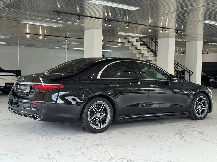 Mercedes-Benz S 400