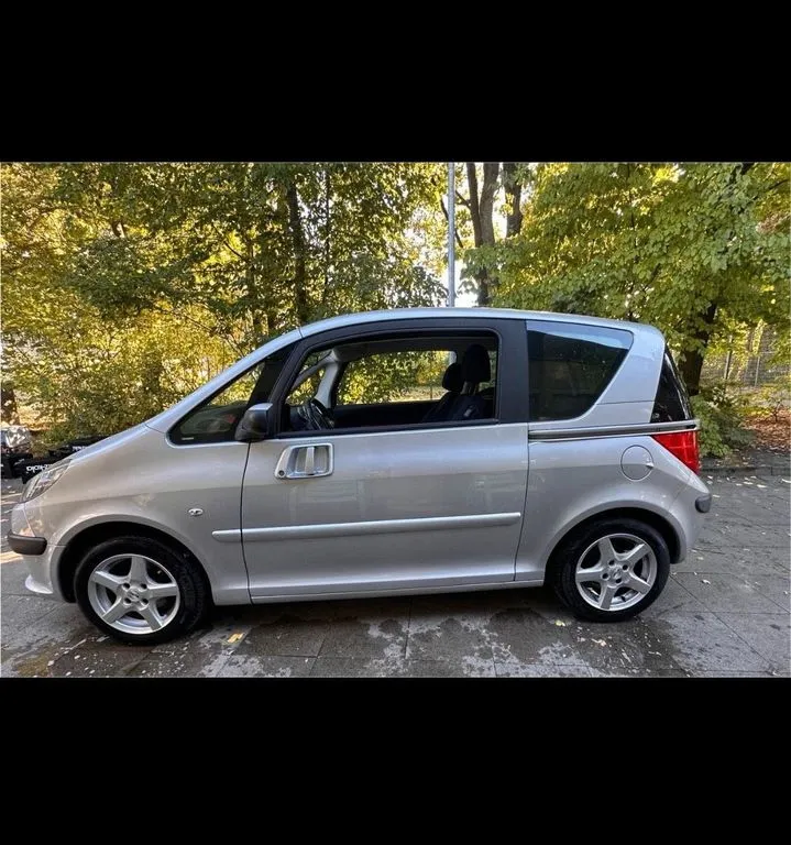 Peugeot 1007