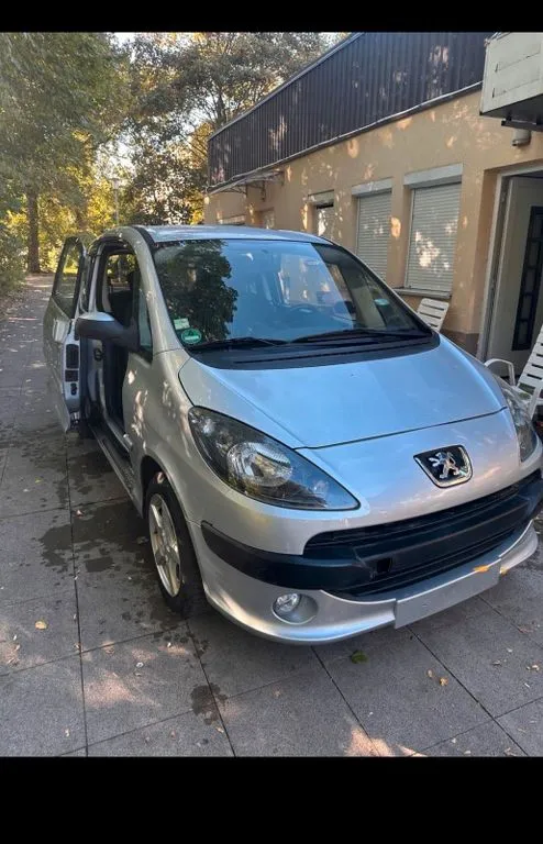 Peugeot 1007