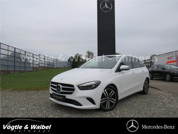 Mercedes-Benz B 220