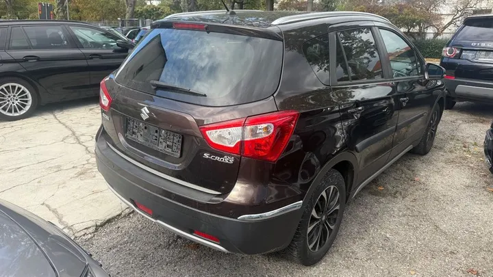 Suzuki SX4