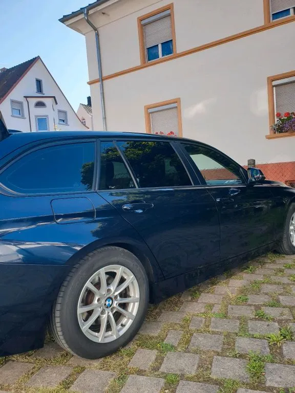 BMW 320