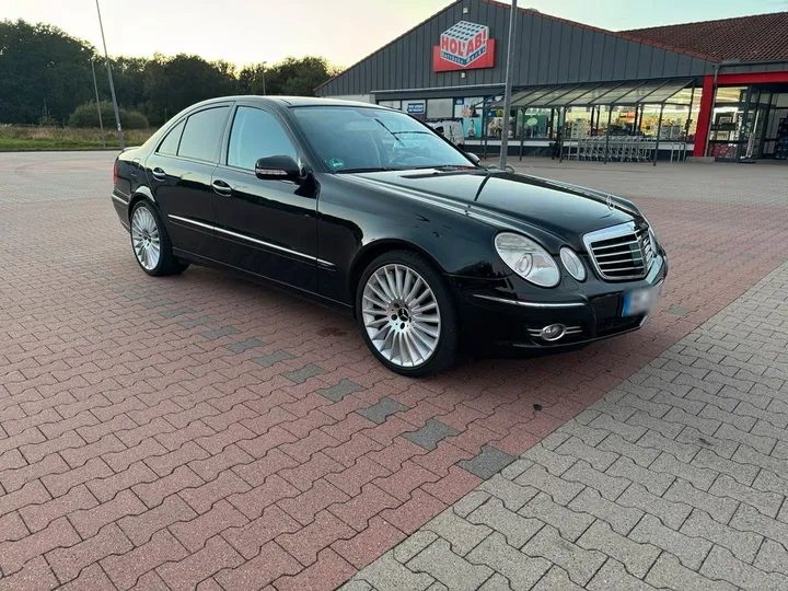 Mercedes-Benz E 500