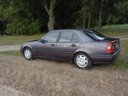Mercedes-Benz C 180