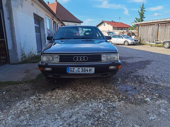 Audi 200