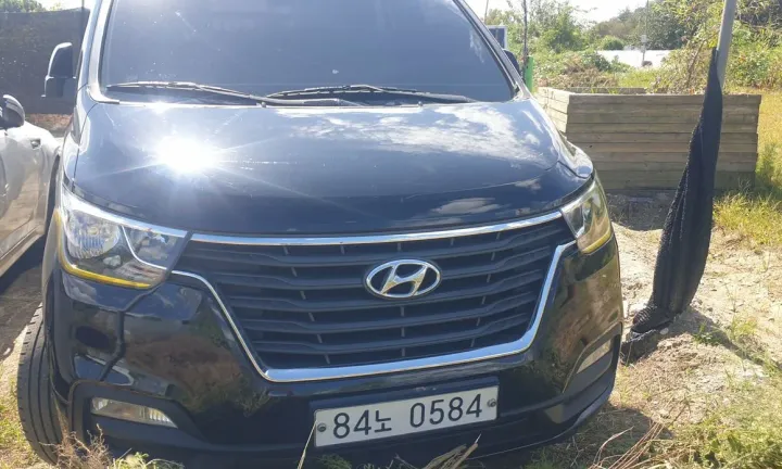 Hyundai Starex