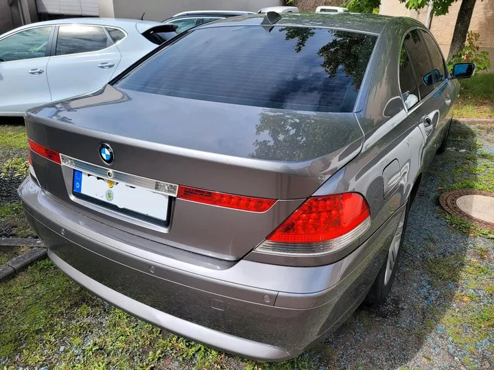 BMW 735