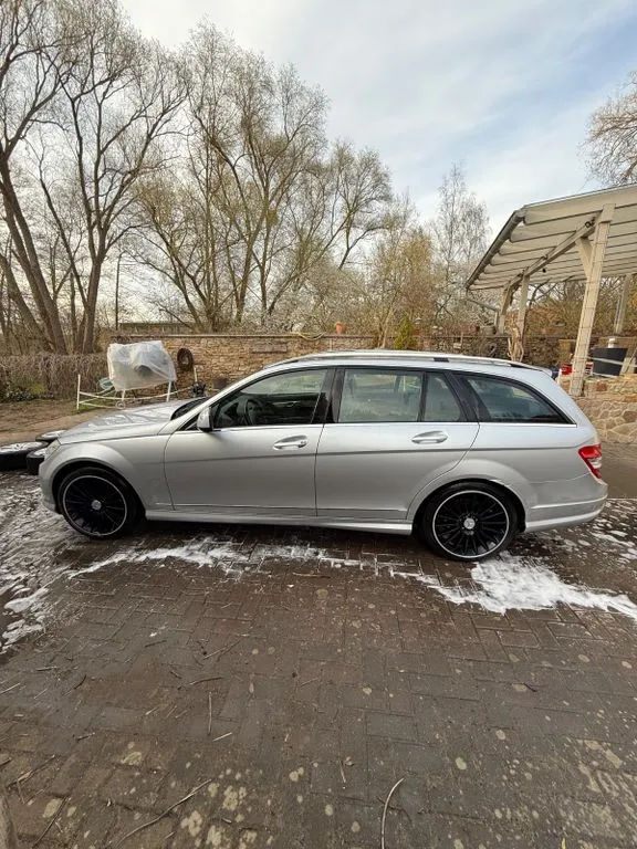Mercedes-Benz C 220