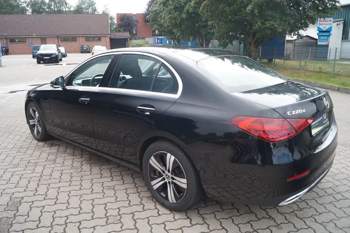 Mercedes-Benz C 220