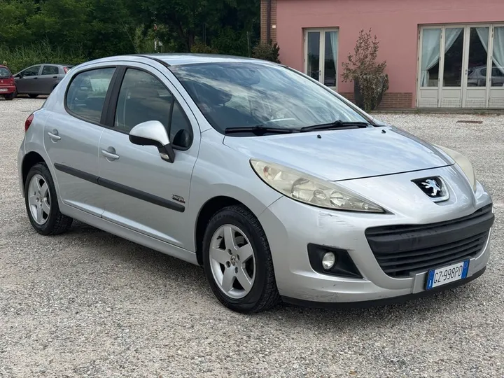 Peugeot 207